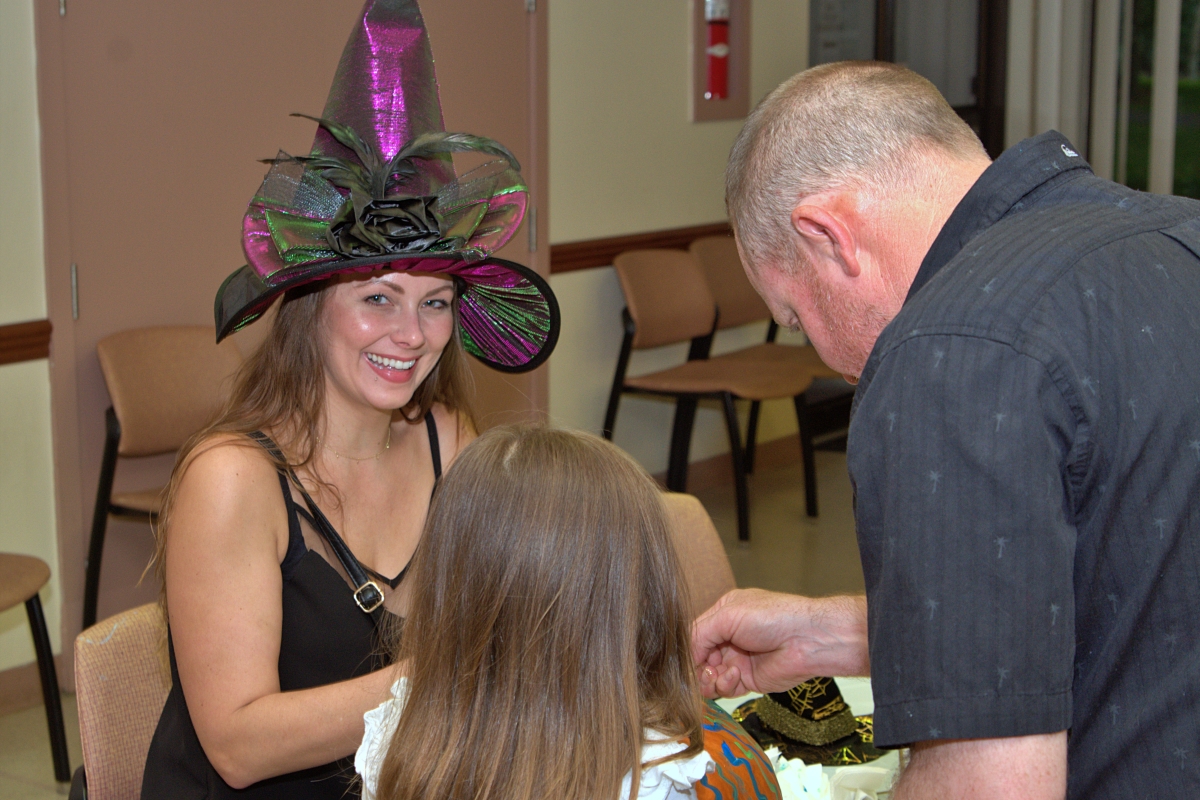 Woman in witch hat